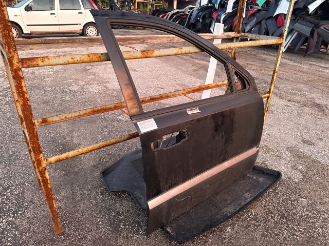 bontott KIA SORENTO Jobb első Ajtó (Üres lemez)