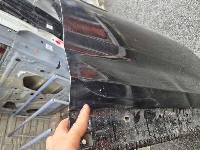 bontott KIA SORENTO Jobb első Ajtó (Üres lemez)