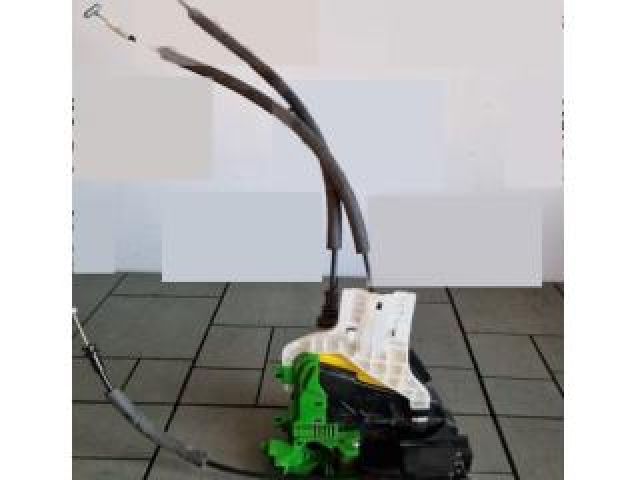 bontott KIA SORENTO Jobb első Ajtózár