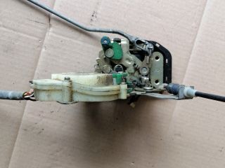 bontott KIA SORENTO Jobb első Ajtózár