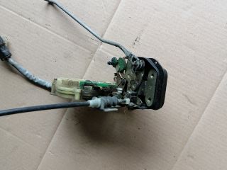 bontott KIA SORENTO Jobb első Ajtózár