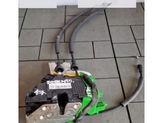 bontott KIA SORENTO Jobb első Ajtózár