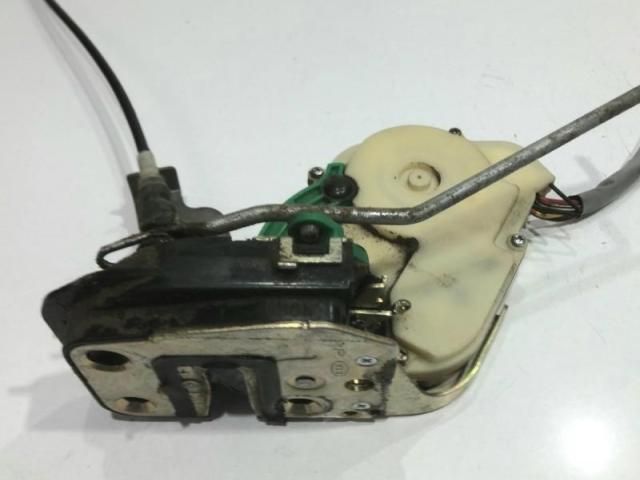 bontott KIA SORENTO Jobb első Ajtózár