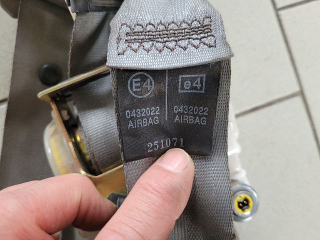 bontott KIA SORENTO Jobb első Biztonsági Öv