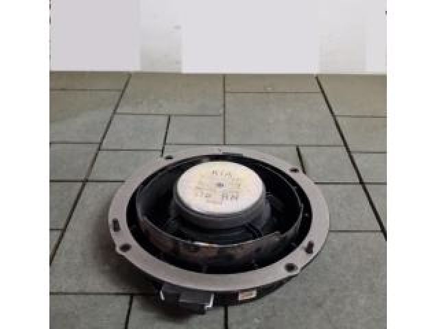 bontott KIA SORENTO Jobb első Hangszóró