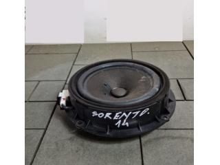 bontott KIA SORENTO Jobb első Hangszóró