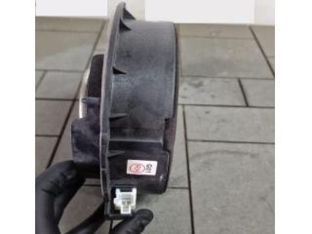 bontott KIA SORENTO Jobb első Hangszóró