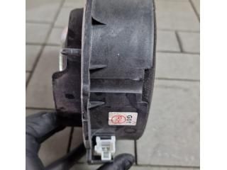 bontott KIA SORENTO Jobb első Hangszóró