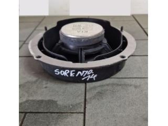 bontott KIA SORENTO Jobb első Hangszóró