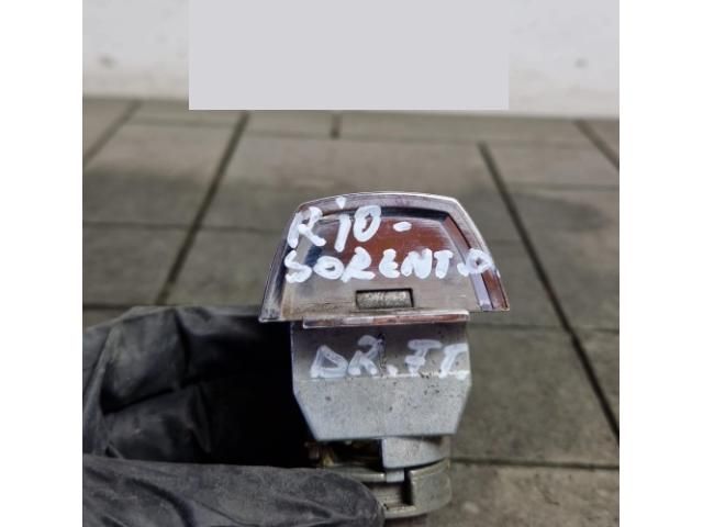 bontott KIA SORENTO Jobb első Külső Kilincs