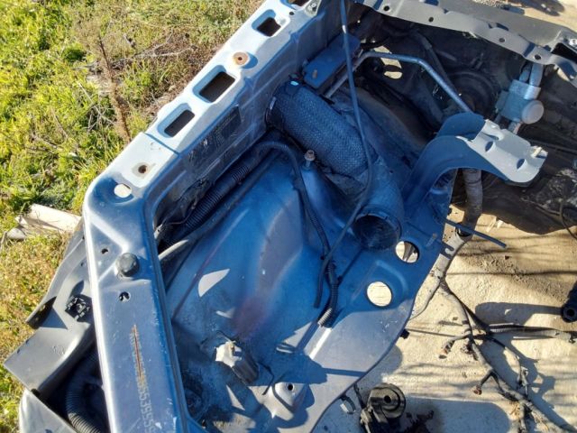 bontott KIA SORENTO Jobb első Negyed Karosszéria Csomag