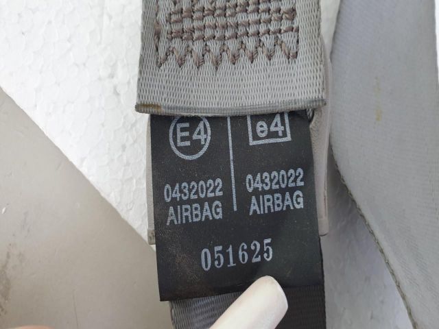 bontott KIA SORENTO Jobb első Övfeszítő