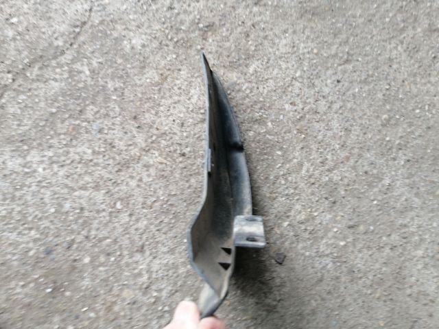 bontott KIA SORENTO Jobb első Sárvédő Gumi