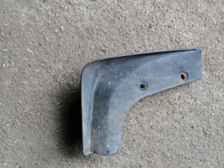 bontott KIA SORENTO Jobb első Sárvédő Gumi