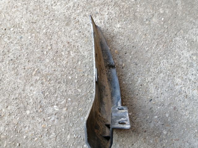 bontott KIA SORENTO Jobb első Sárvédő Gumi