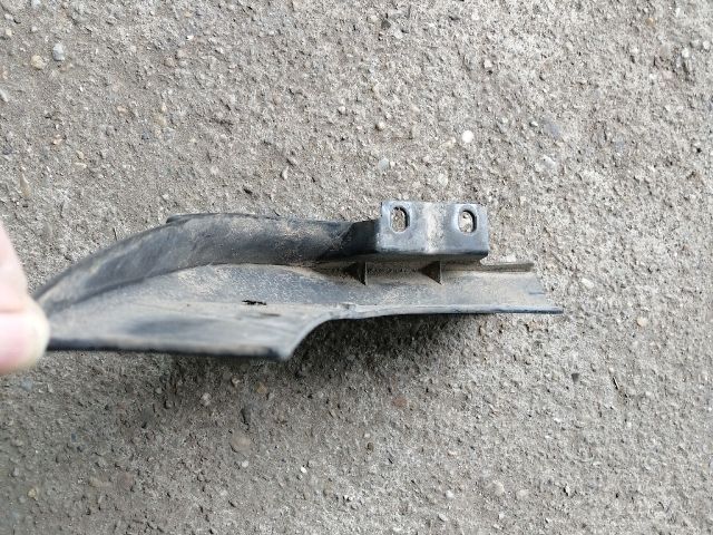 bontott KIA SORENTO Jobb első Sárvédő Gumi