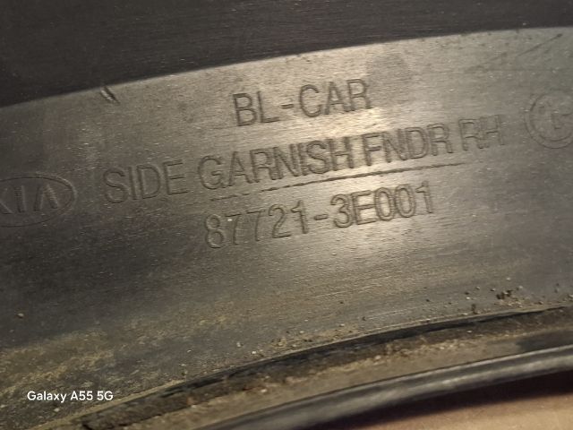 bontott KIA SORENTO Jobb első Sárvédő Szélesítő