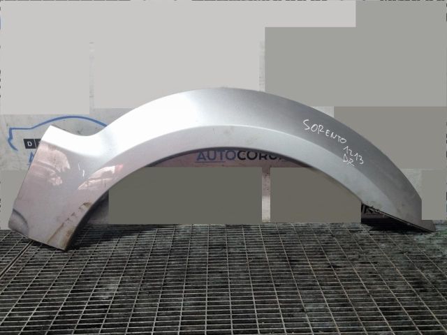 bontott KIA SORENTO Jobb első Sárvédő Szélesítő
