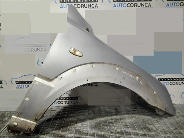 bontott KIA SORENTO Jobb első Sárvédő