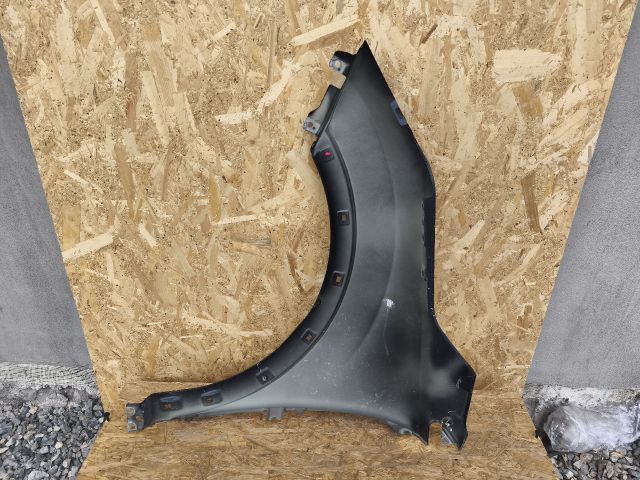 bontott KIA SORENTO Jobb első Sárvédő