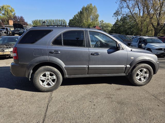 bontott KIA SORENTO Jobb első Sárvédő