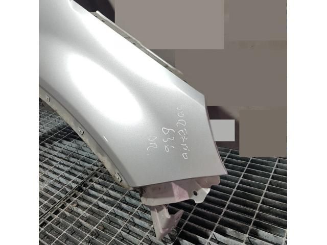 bontott KIA SORENTO Jobb első Sárvédő