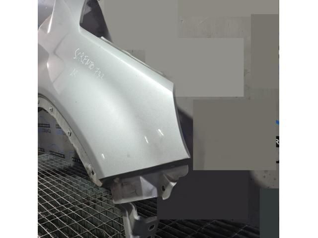 bontott KIA SORENTO Jobb első Sárvédő