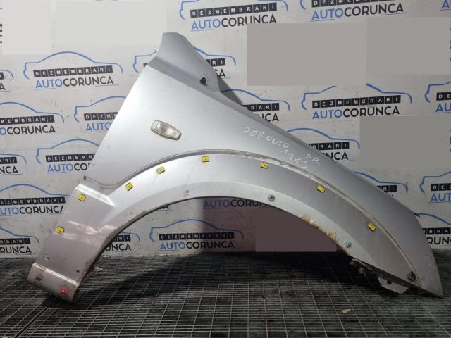 bontott KIA SORENTO Jobb első Sárvédő