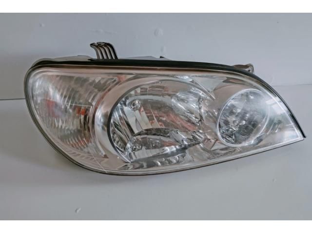 bontott KIA SORENTO Jobb Fényszóró