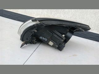 bontott KIA SORENTO Jobb Fényszóró