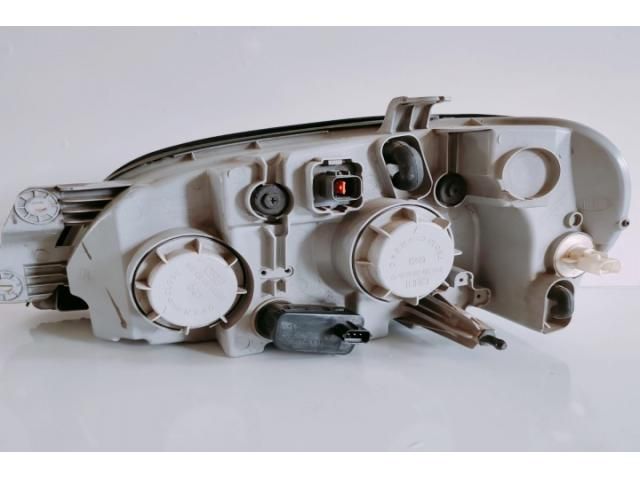 bontott KIA SORENTO Jobb Fényszóró