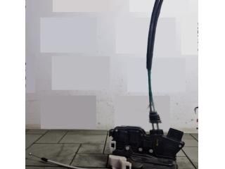 bontott KIA SORENTO Jobb hátsó Ajtózár