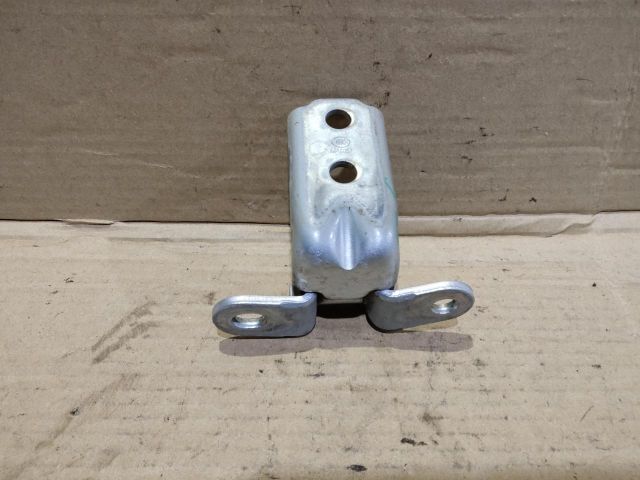 bontott KIA SORENTO Jobb hátsó Felső Zsanér