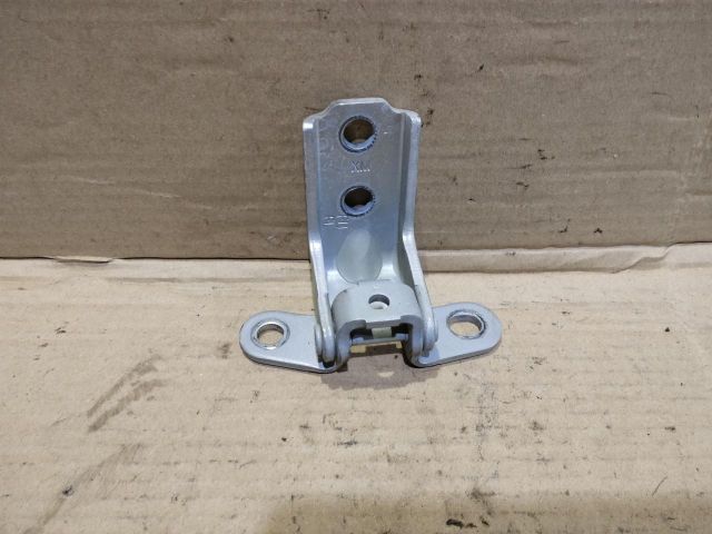 bontott KIA SORENTO Jobb hátsó Felső Zsanér