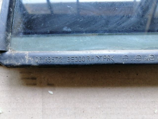 bontott KIA SORENTO Jobb hátsó Fixüveg (Ajtóban)