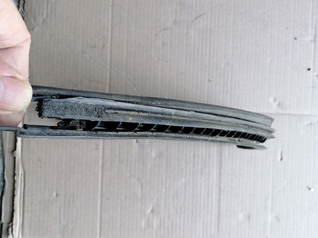 bontott KIA SORENTO Jobb hátsó Fixüveg (Ajtóban)