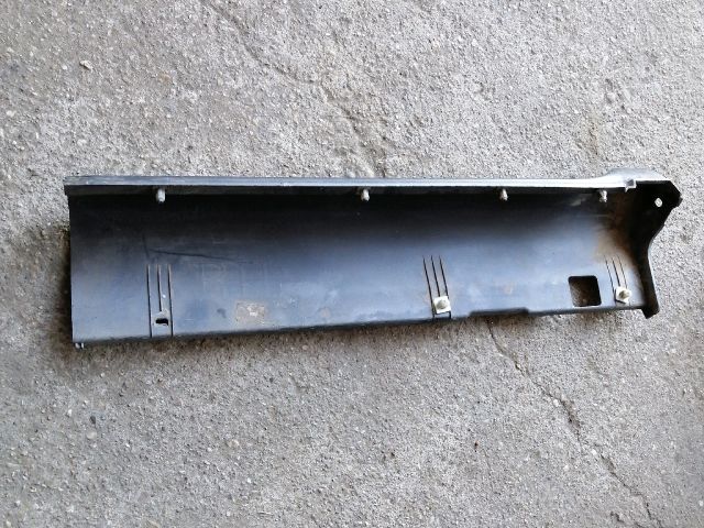 bontott KIA SORENTO Jobb hátsó Küszöb Díszléc