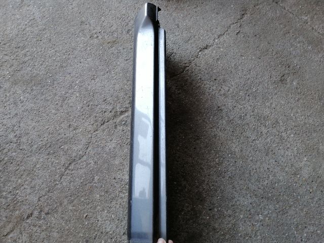 bontott KIA SORENTO Jobb hátsó Küszöb Díszléc