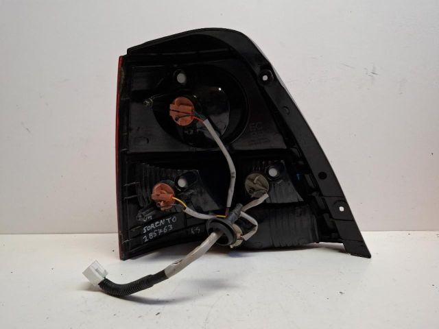 bontott KIA SORENTO Jobb Hátsó Lámpa