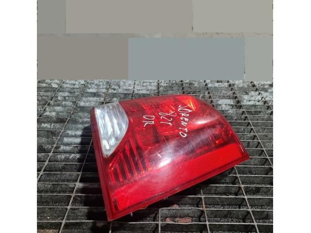 bontott KIA SORENTO Jobb Hátsó Lámpa