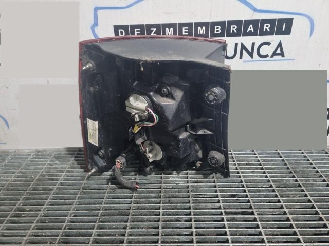 bontott KIA SORENTO Jobb Hátsó Lámpa