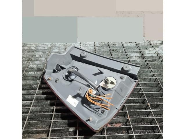 bontott KIA SORENTO Jobb Hátsó Lámpa