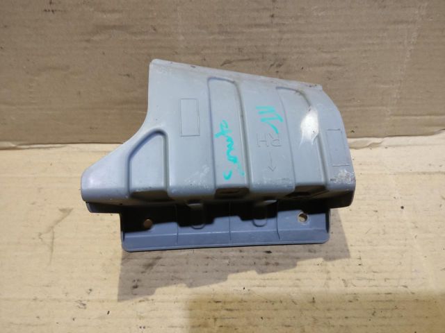 bontott KIA SORENTO Jobb hátsó Lökhárító Tartó (Műanyag)