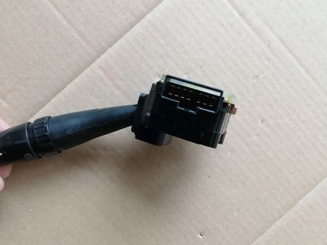 bontott KIA SORENTO Jobb Kormánykapcsoló Ablaktörlő