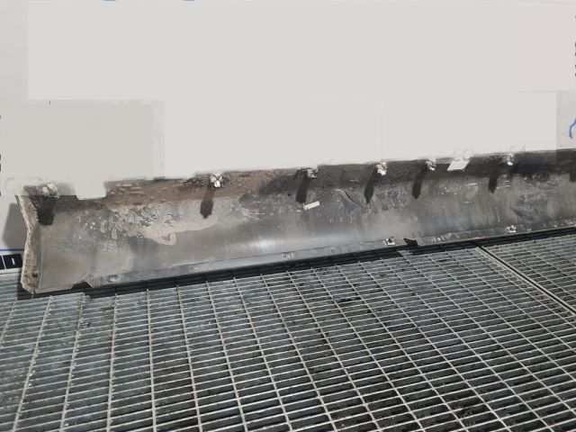 bontott KIA SORENTO Jobb Küszöb