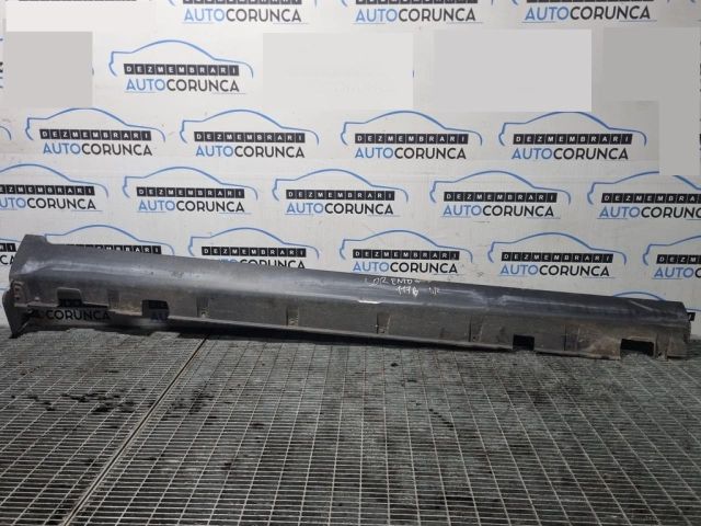 bontott KIA SORENTO Jobb Küszöb