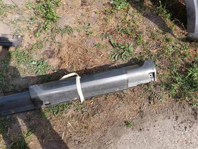 bontott KIA SORENTO Jobb Küszöb