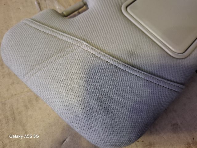 bontott KIA SORENTO Jobb Napellenző