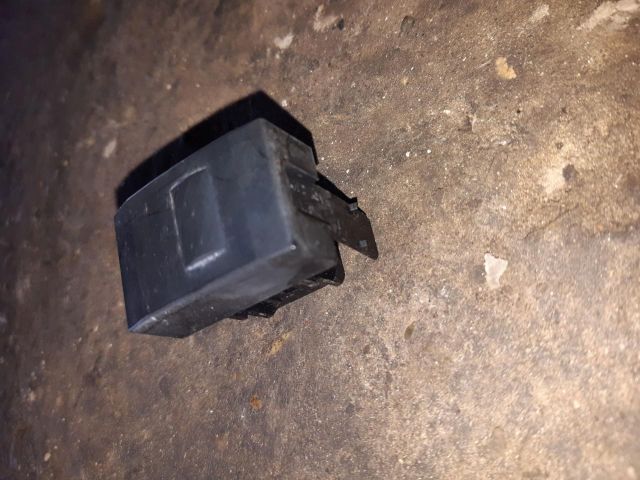 bontott KIA SORENTO Kapcsoló (Magában)