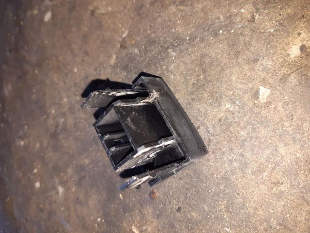 bontott KIA SORENTO Kapcsoló (Magában)